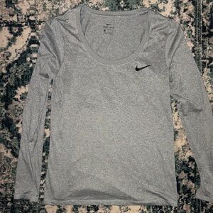 Nike Women's Heather Gray Long Sleeve Tee